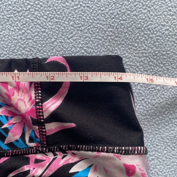 Capri Activewear Bundle - Picture 6 of 11